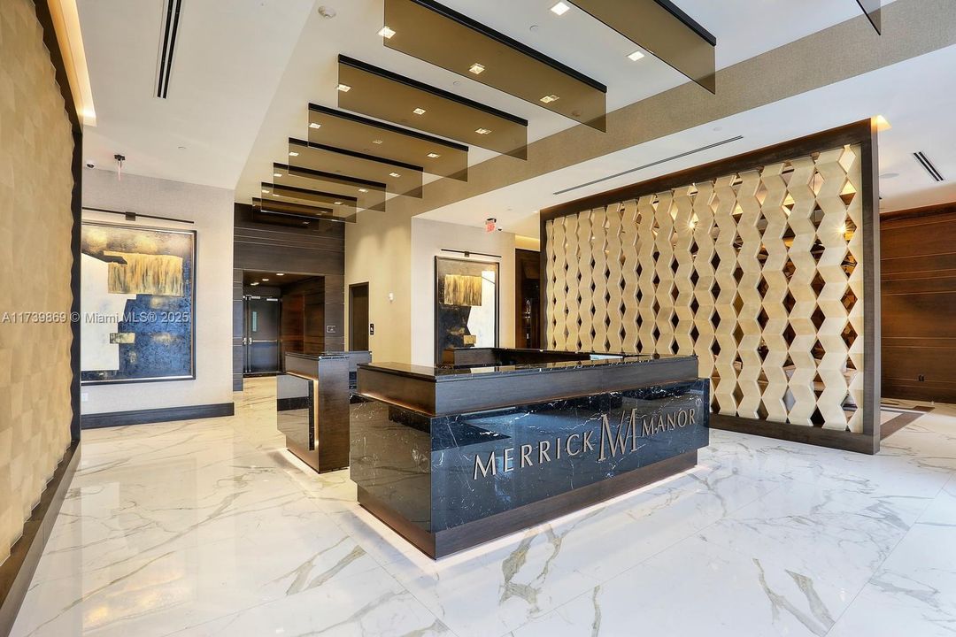 For Sale: $545,000 (1 beds, 1 baths, 688 Square Feet)