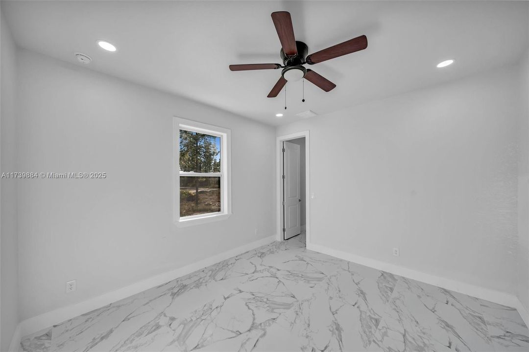 Vendido Recientemente: $425,000 (3 camas, 2 baños, 1888 Pies cuadrados)