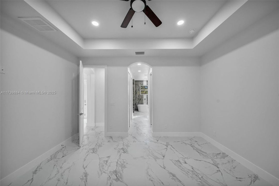 Vendido Recientemente: $425,000 (3 camas, 2 baños, 1888 Pies cuadrados)