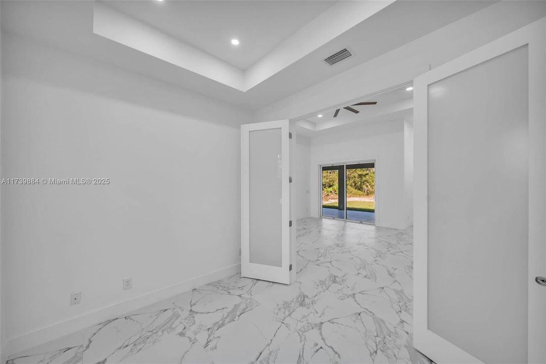 Vendido Recientemente: $425,000 (3 camas, 2 baños, 1888 Pies cuadrados)