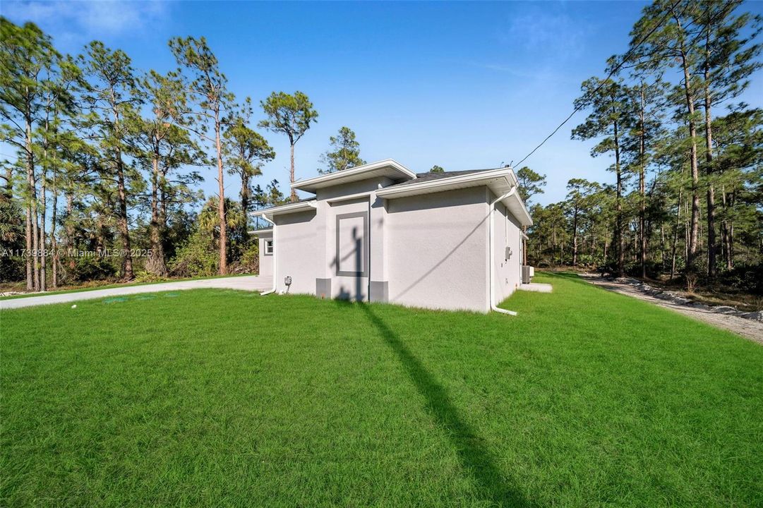 Vendido Recientemente: $425,000 (3 camas, 2 baños, 1888 Pies cuadrados)