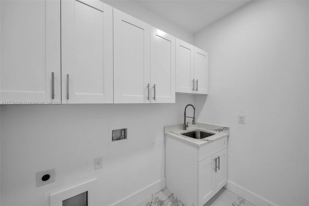 Vendido Recientemente: $425,000 (3 camas, 2 baños, 1888 Pies cuadrados)