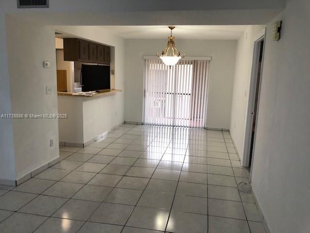 Recently Rented: $2,150 (1 beds, 1 baths, 1067 Square Feet)