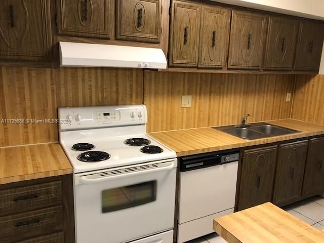 Recently Rented: $2,150 (1 beds, 1 baths, 1067 Square Feet)