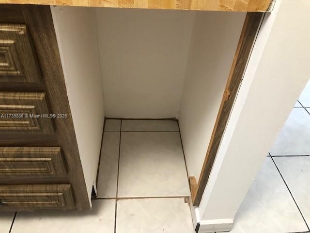 Recently Rented: $2,150 (1 beds, 1 baths, 1067 Square Feet)