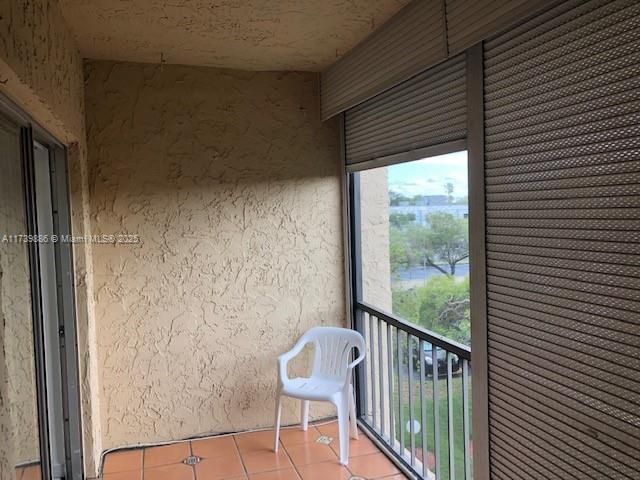 Recently Rented: $2,150 (1 beds, 1 baths, 1067 Square Feet)