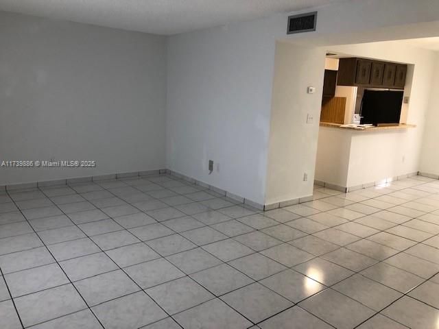 Recently Rented: $2,150 (1 beds, 1 baths, 1067 Square Feet)