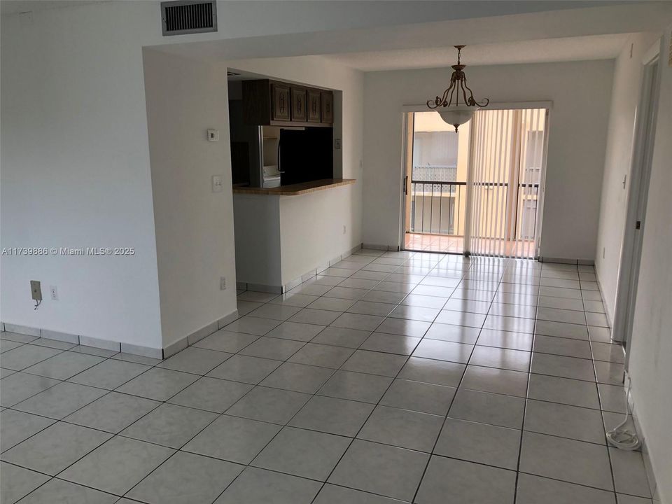 Recently Rented: $2,150 (1 beds, 1 baths, 1067 Square Feet)