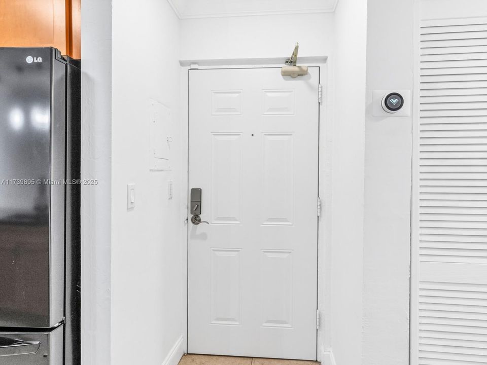 Activo con contrato: $200,000 (1 camas, 1 baños, 850 Pies cuadrados)