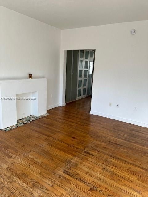 最近售出: $219,500 (0 贝兹, 1 浴室, 446 平方英尺)