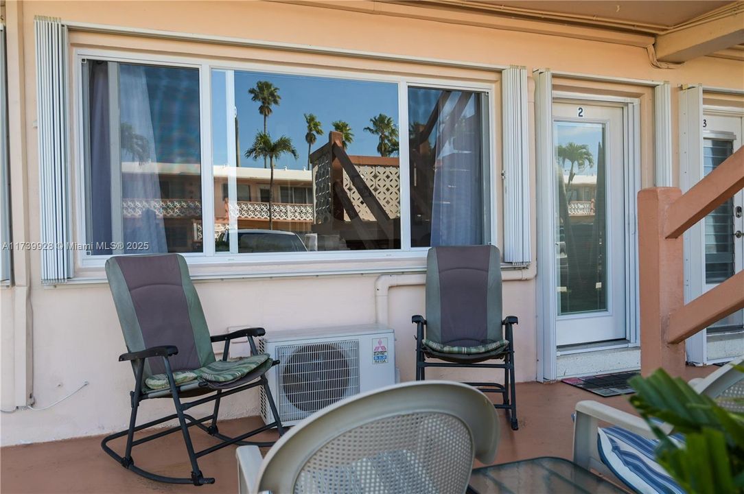 Vendido Recientemente: $105,000 (1 camas, 1 baños, 625 Pies cuadrados)