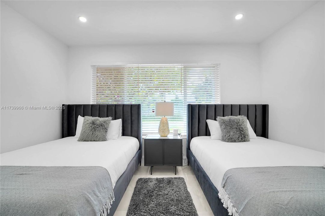 Recientemente alquilado: $6,000 (4 camas, 4 baños, 2158 Pies cuadrados)