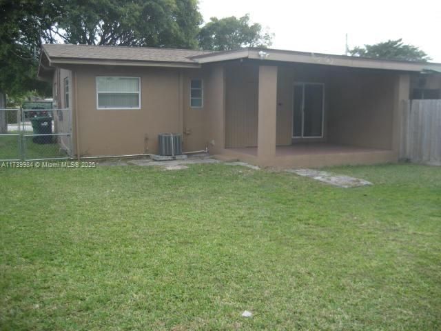 最近租的: $2,500 (2 贝兹, 1 浴室, 1824 平方英尺)