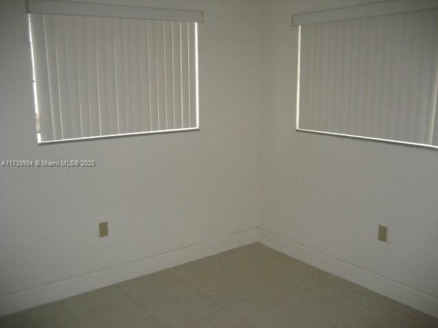 最近租的: $2,500 (2 贝兹, 1 浴室, 1824 平方英尺)