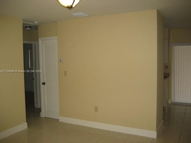 最近租的: $2,500 (2 贝兹, 1 浴室, 1824 平方英尺)