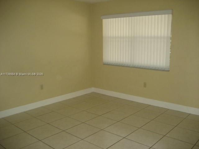 最近租的: $2,500 (2 贝兹, 1 浴室, 1824 平方英尺)