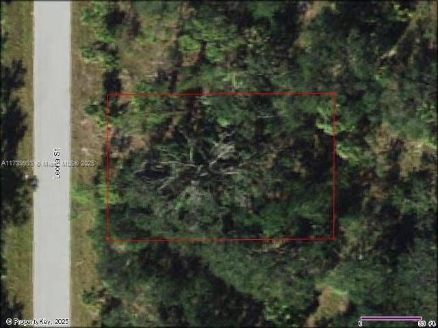 На продажу: $22,500 (0.23 acres)