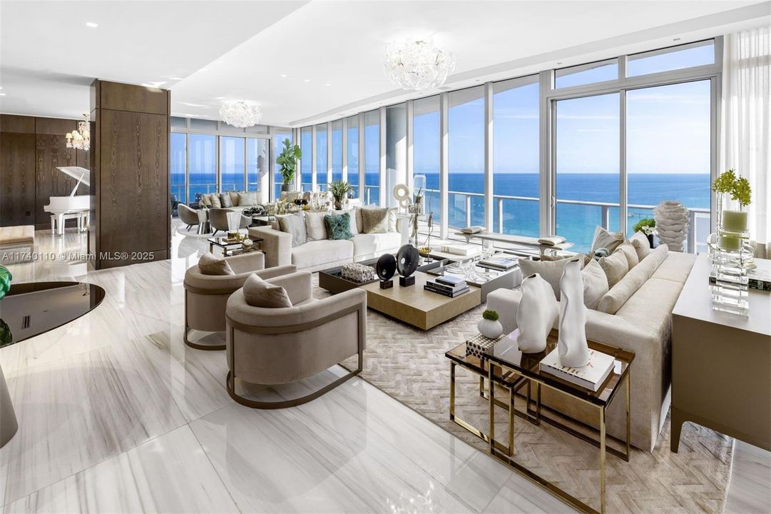 Recently Sold: $16,995,000 (5 beds, 7 baths, 8117 Square Feet)