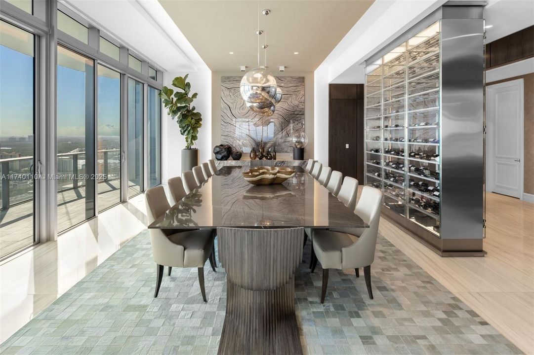 Recently Sold: $16,995,000 (5 beds, 7 baths, 8117 Square Feet)