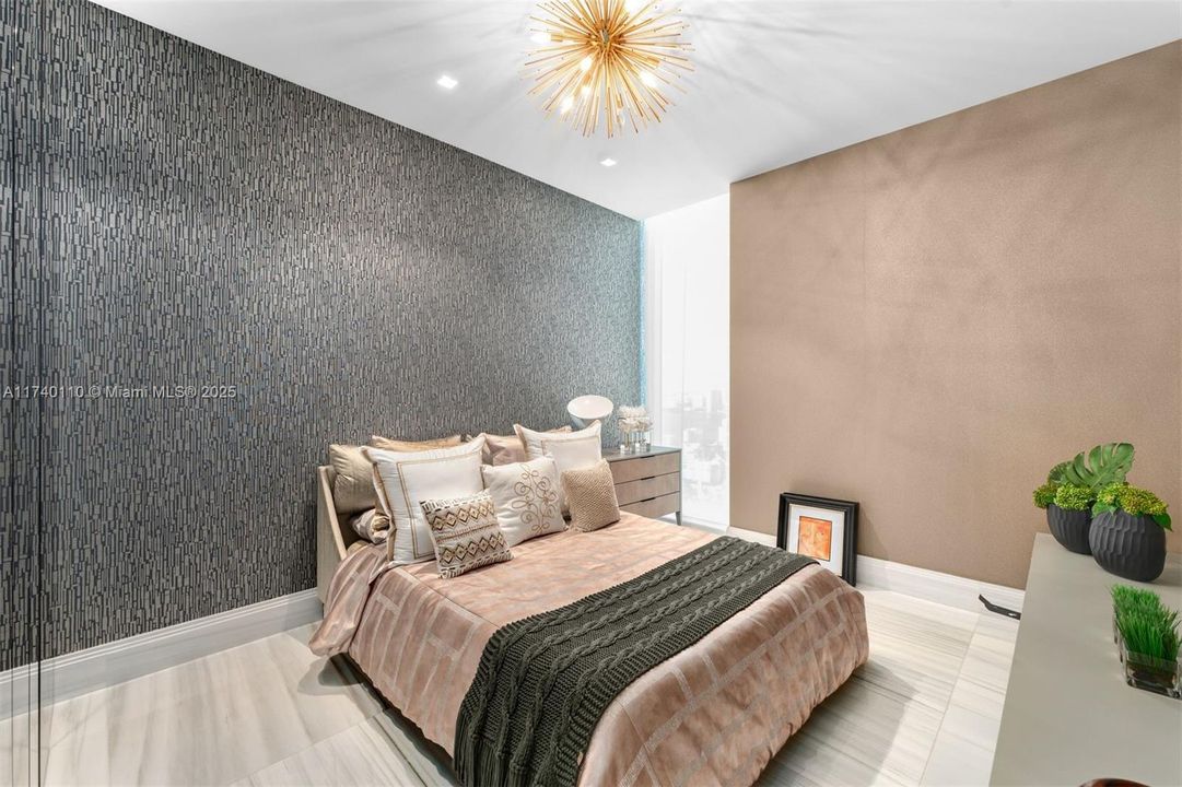 Recently Sold: $16,995,000 (5 beds, 7 baths, 8117 Square Feet)