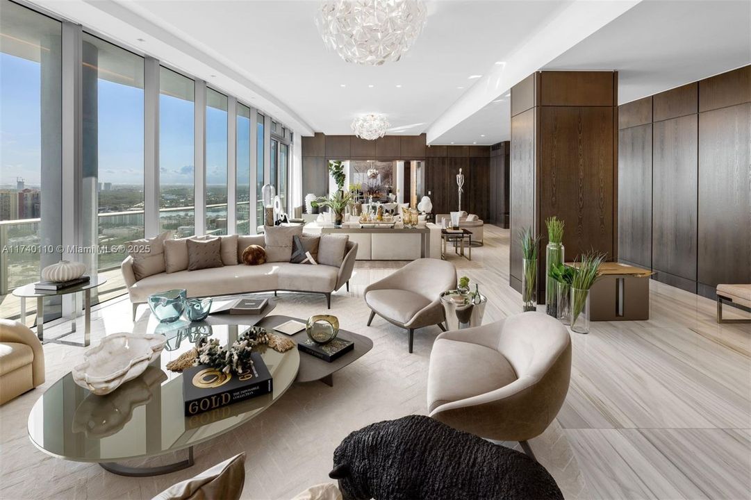 Recently Sold: $16,995,000 (5 beds, 7 baths, 8117 Square Feet)