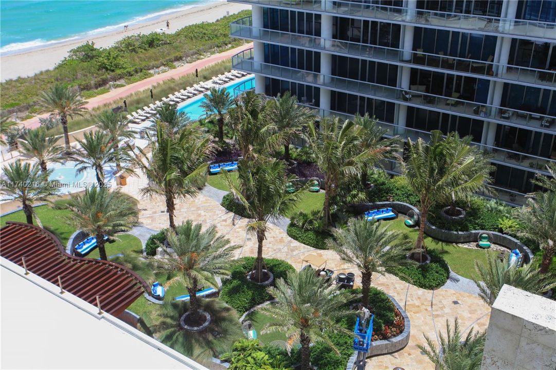 Recently Sold: $899,000 (2 beds, 2 baths, 993 Square Feet)