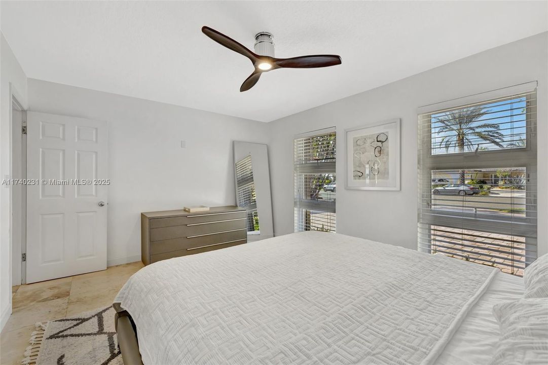 Недавно арендовано: $9,500 (3 спален, 2 ванн, 1819 Квадратных фут)