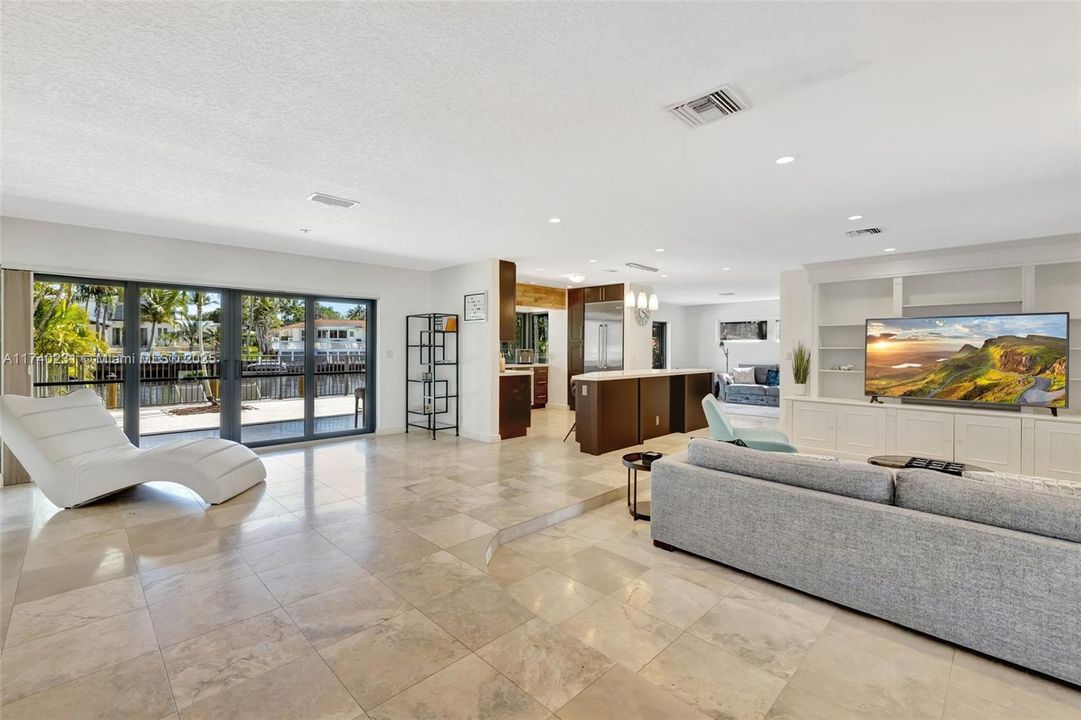 Недавно арендовано: $9,500 (3 спален, 2 ванн, 1819 Квадратных фут)