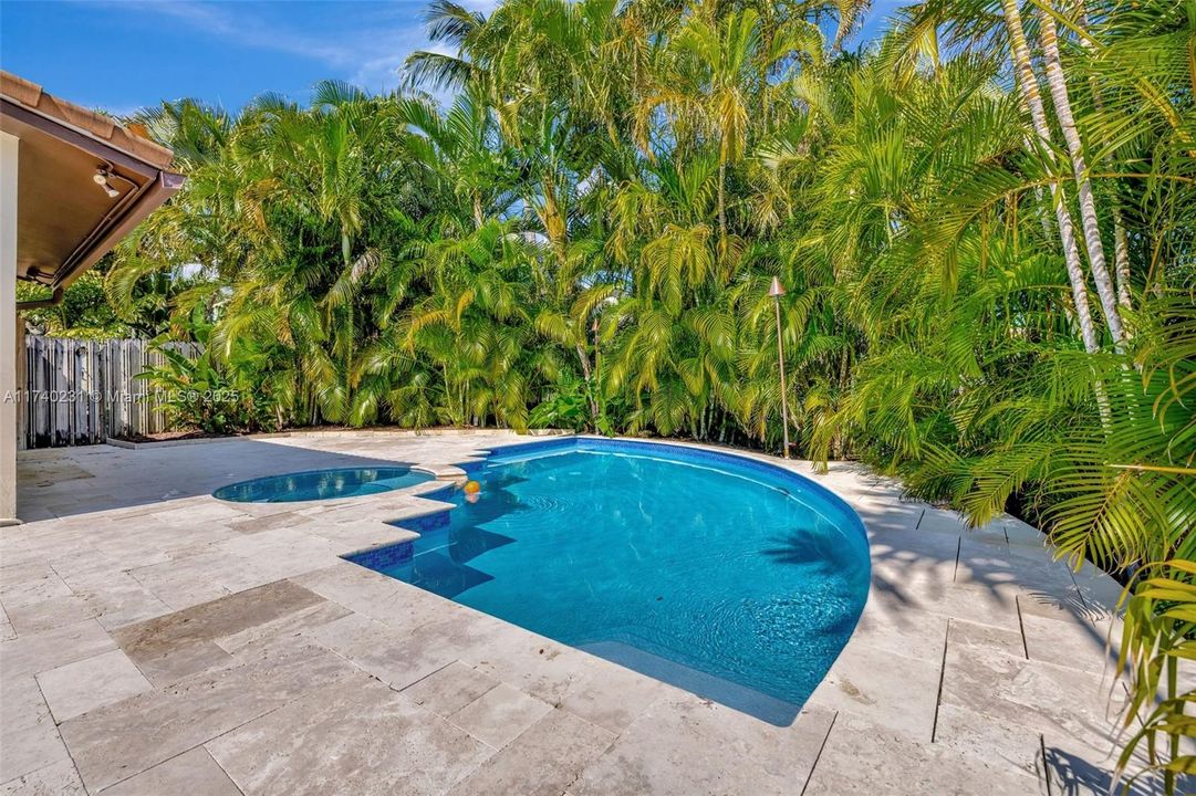 Недавно арендовано: $9,500 (3 спален, 2 ванн, 1819 Квадратных фут)