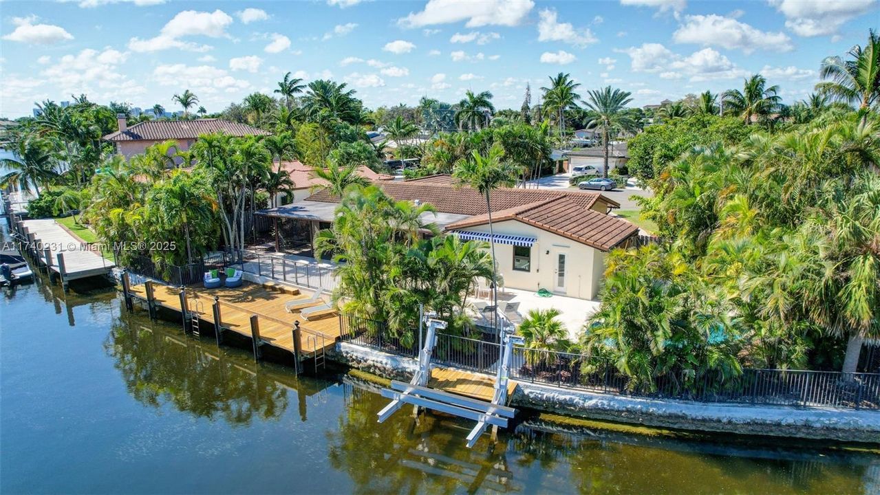 Недавно арендовано: $9,500 (3 спален, 2 ванн, 1819 Квадратных фут)