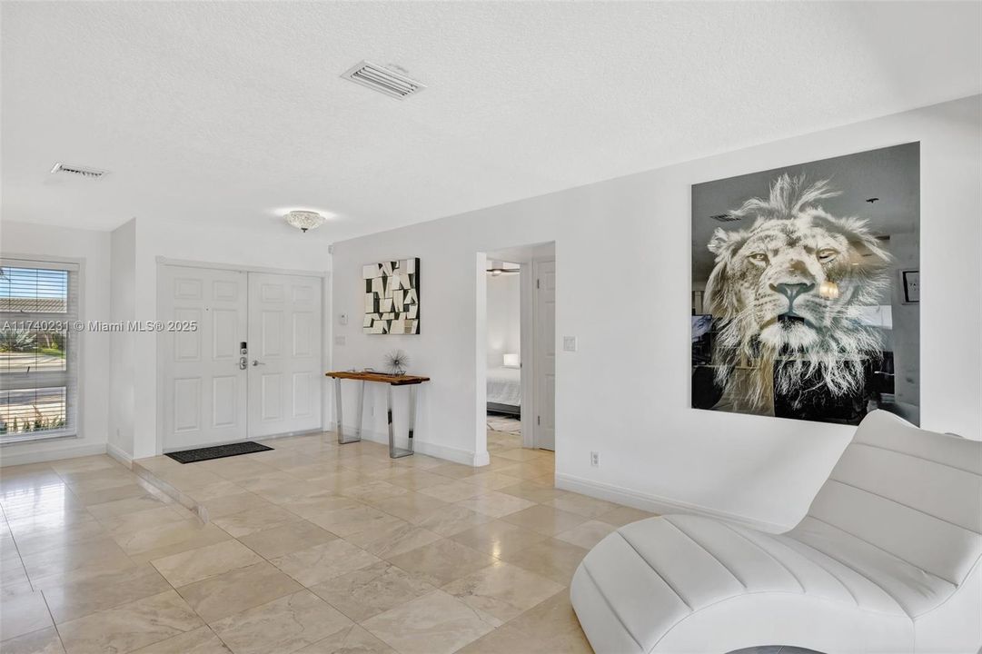 Недавно арендовано: $9,500 (3 спален, 2 ванн, 1819 Квадратных фут)