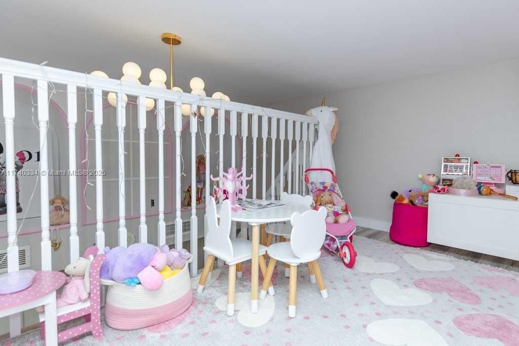 На продажу: $1,499,000 (2 спален, 2 ванн, 1782 Квадратных фут)