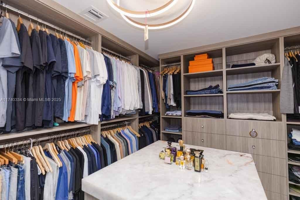 На продажу: $1,499,000 (2 спален, 2 ванн, 1782 Квадратных фут)