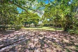 Под контрактом: $1,225,000 (4 спален, 2 ванн, 2090 Квадратных фут)