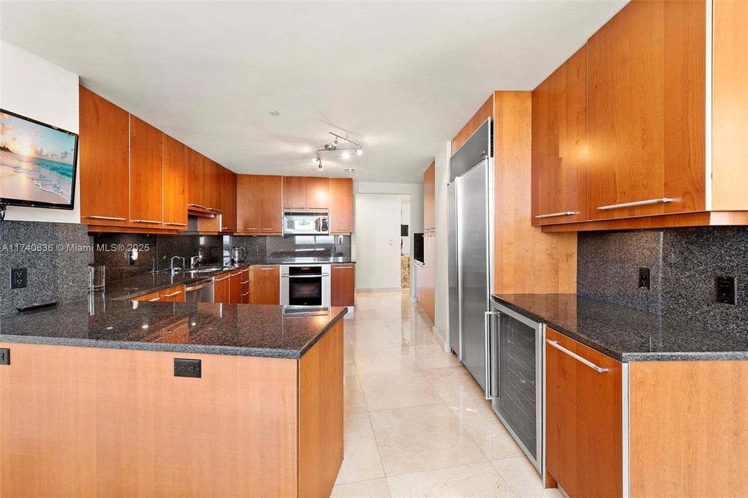 Recientemente alquilado: $12,800 (4 camas, 4 baños, 2860 Pies cuadrados)