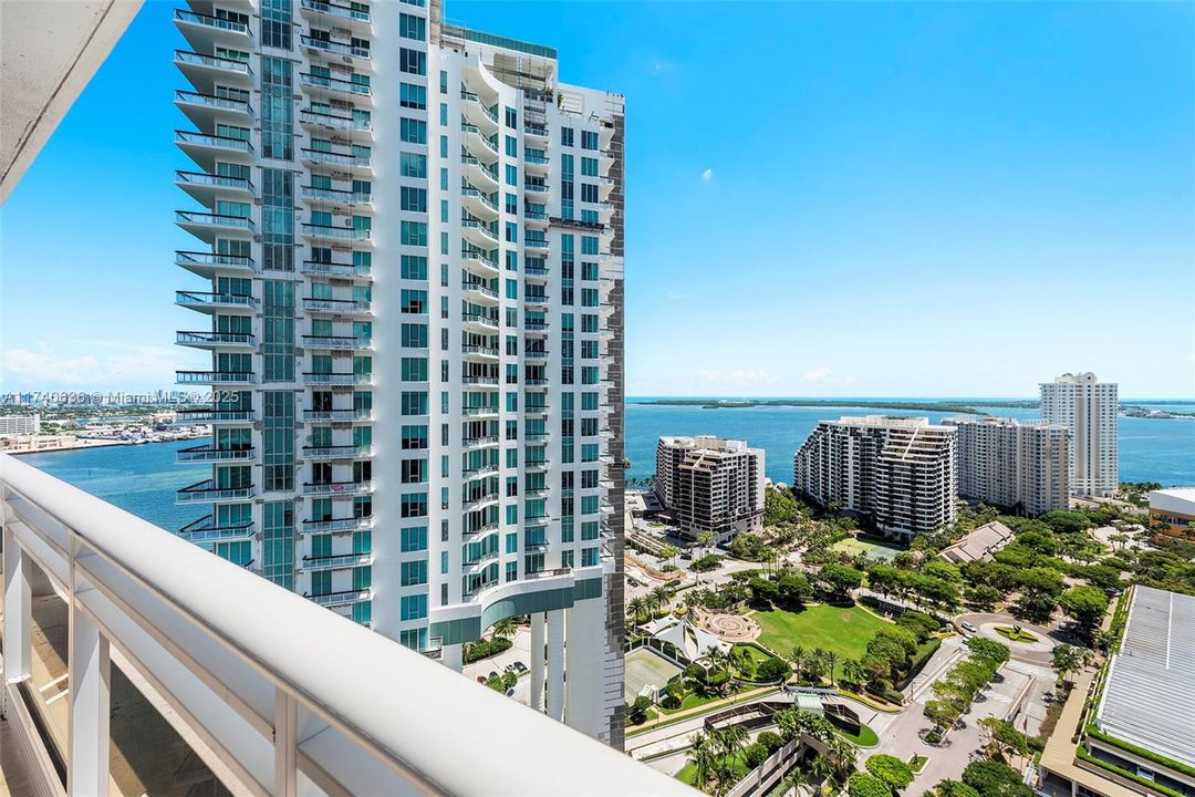 Recientemente alquilado: $12,800 (4 camas, 4 baños, 2860 Pies cuadrados)