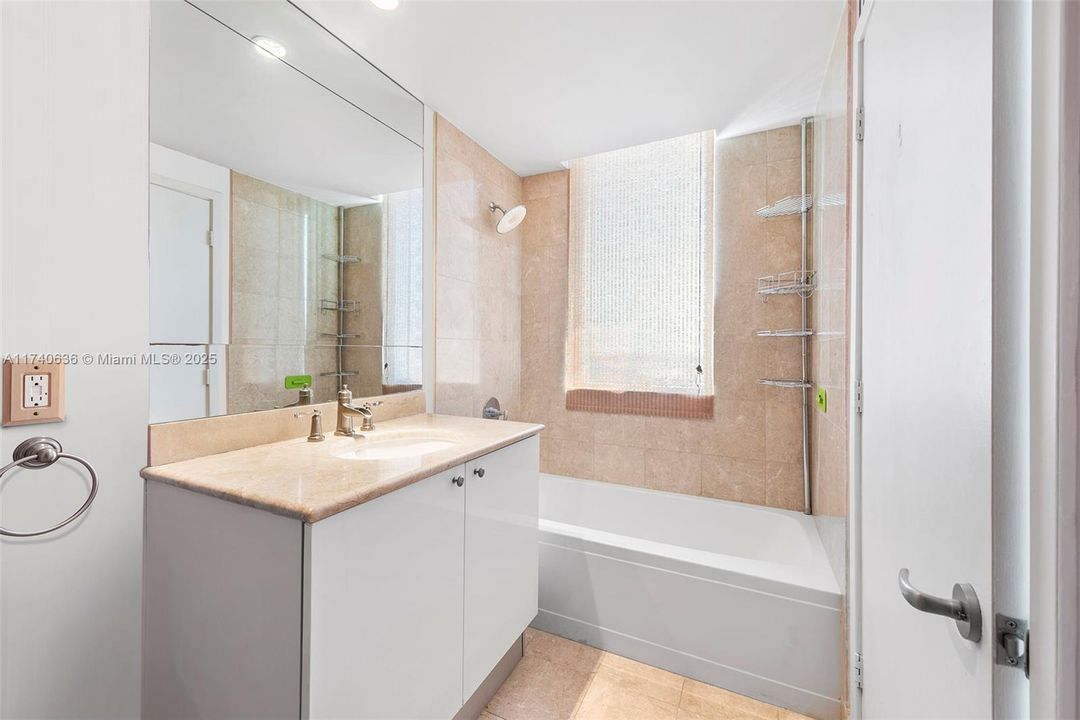 Recientemente alquilado: $12,800 (4 camas, 4 baños, 2860 Pies cuadrados)