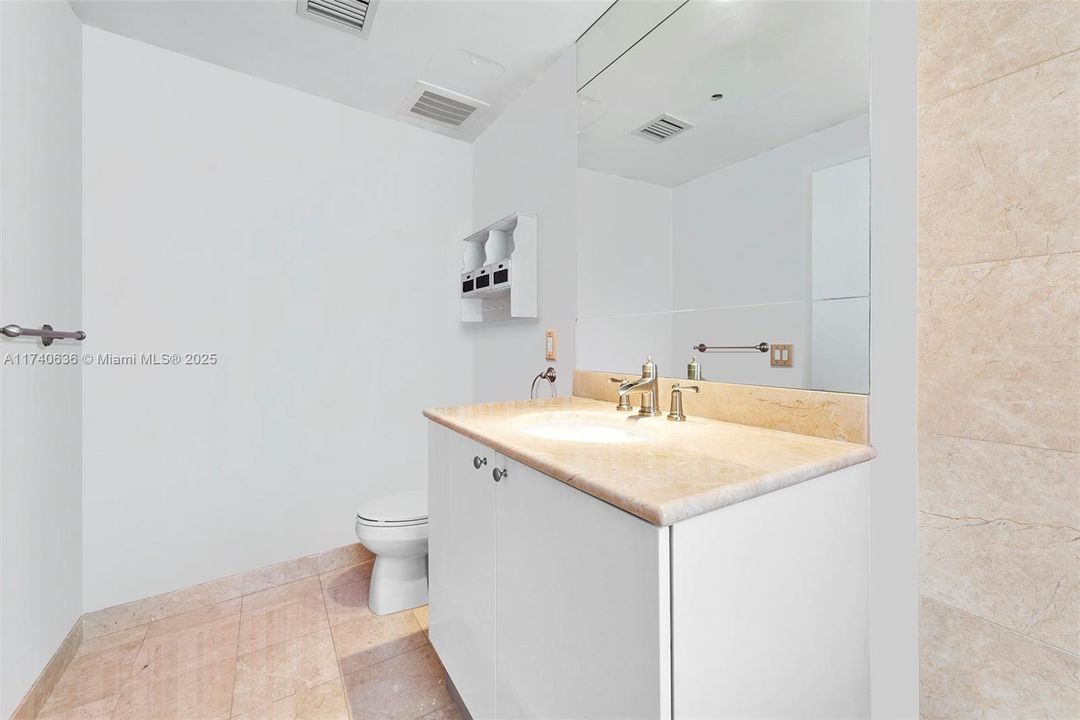 Recientemente alquilado: $12,800 (4 camas, 4 baños, 2860 Pies cuadrados)