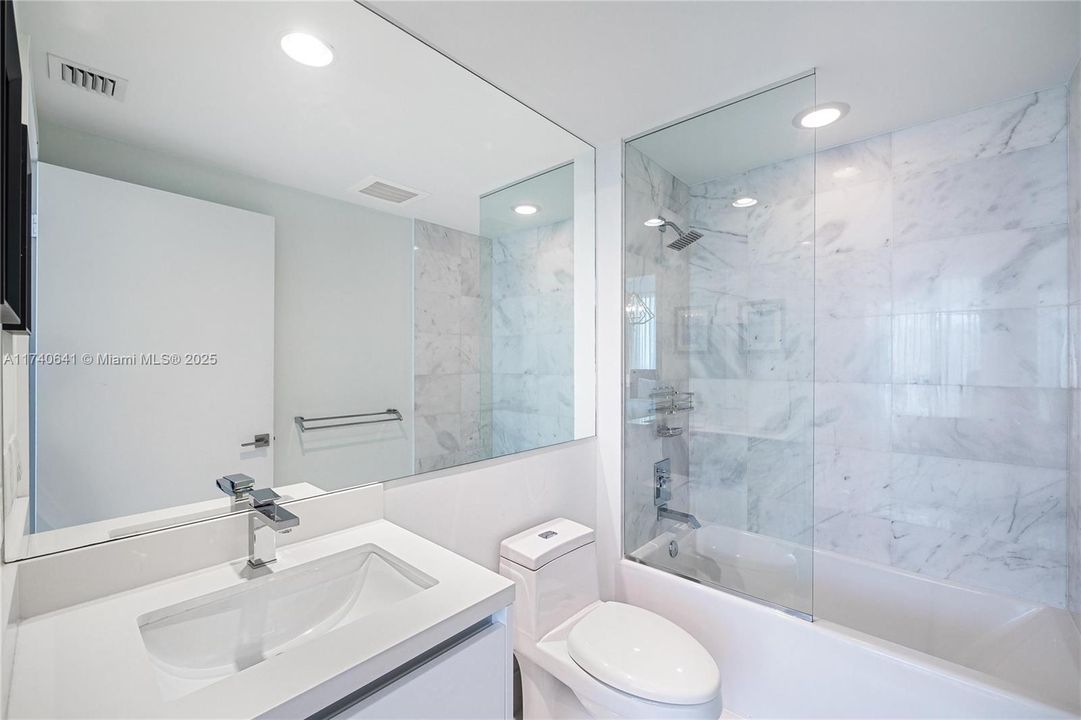 For Sale: $4,500,000 (3 beds, 3 baths, 2570 Square Feet)