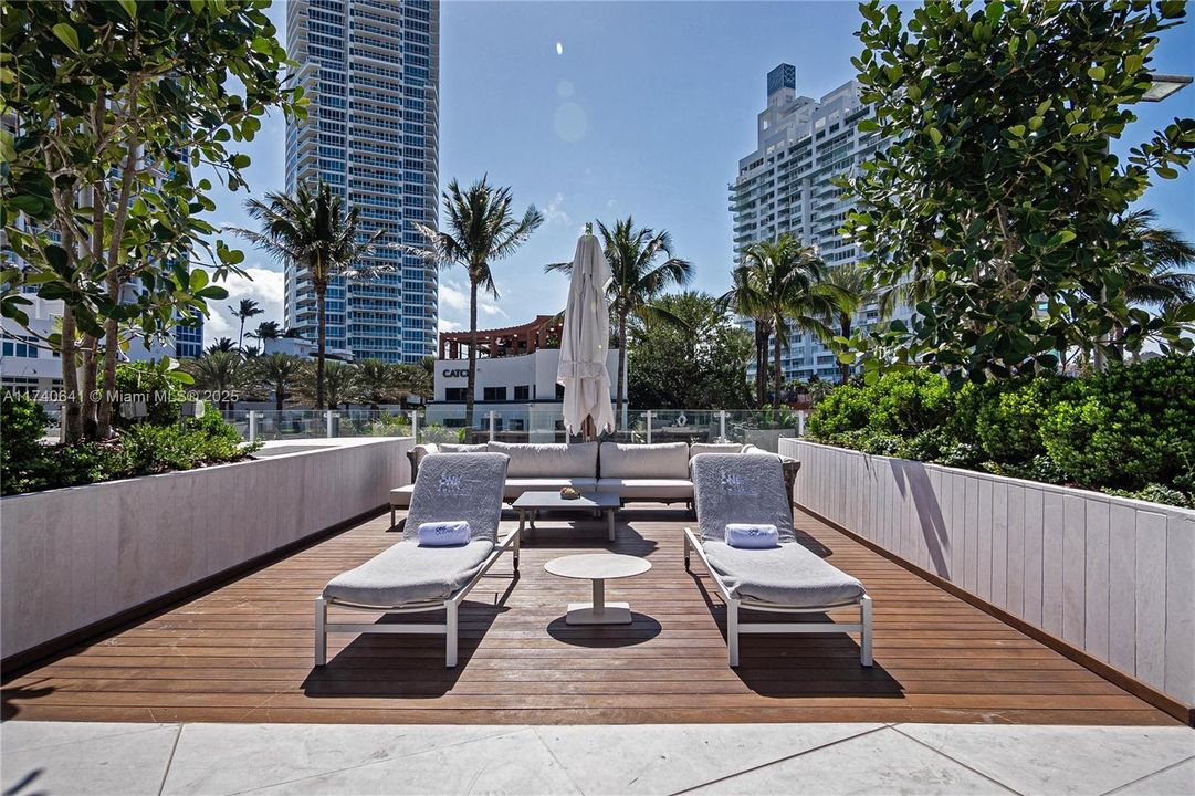 For Sale: $4,500,000 (3 beds, 3 baths, 2570 Square Feet)
