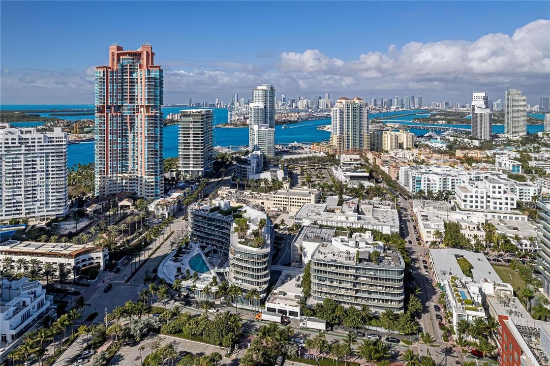 For Sale: $4,500,000 (3 beds, 3 baths, 2570 Square Feet)