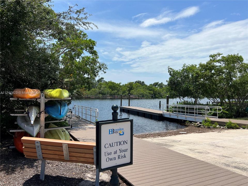 最近售出: $1,389,000 (3 贝兹, 3 浴室, 2941 平方英尺)