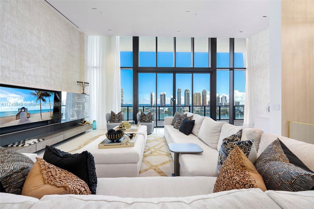 待售: $9,250,000 (6 贝兹, 8 浴室, 6200 平方英尺)