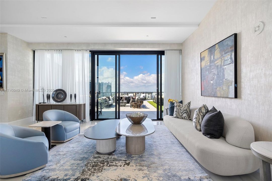 待售: $9,250,000 (6 贝兹, 8 浴室, 6200 平方英尺)