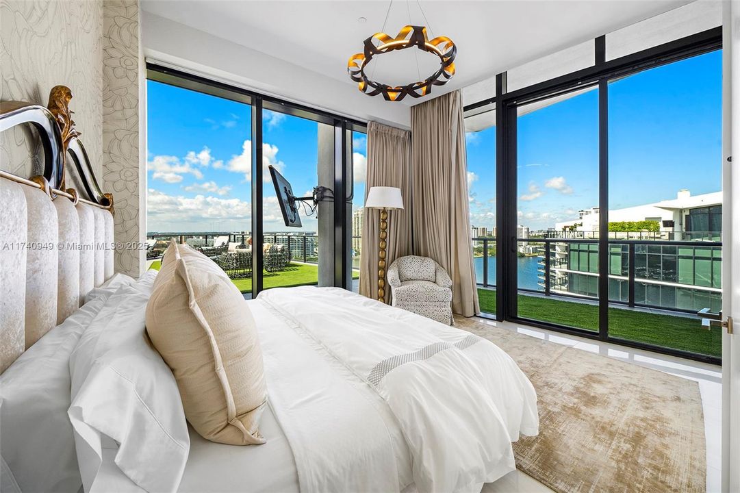 待售: $9,250,000 (6 贝兹, 8 浴室, 6200 平方英尺)