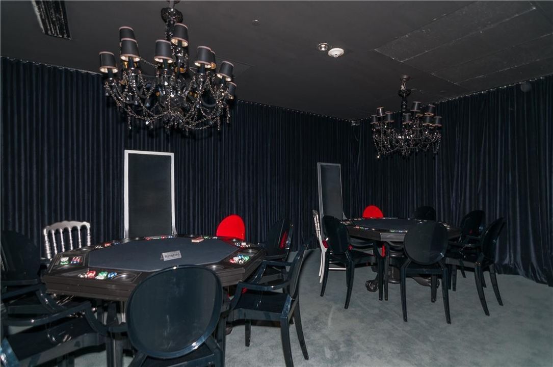 Cards Room