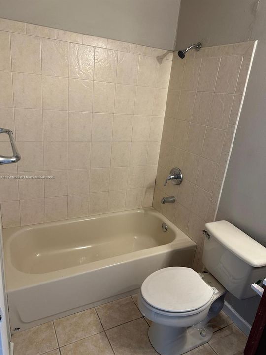 Vendido Recientemente: $265,000 (3 camas, 2 baños, 1312 Pies cuadrados)