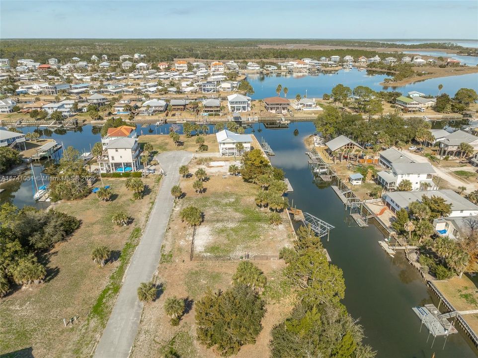 Vendido Recientemente: $109,999 (0.11 acres)