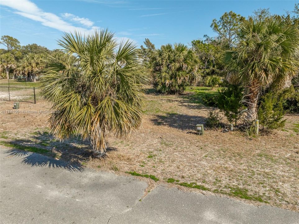 Vendido Recientemente: $109,999 (0.11 acres)