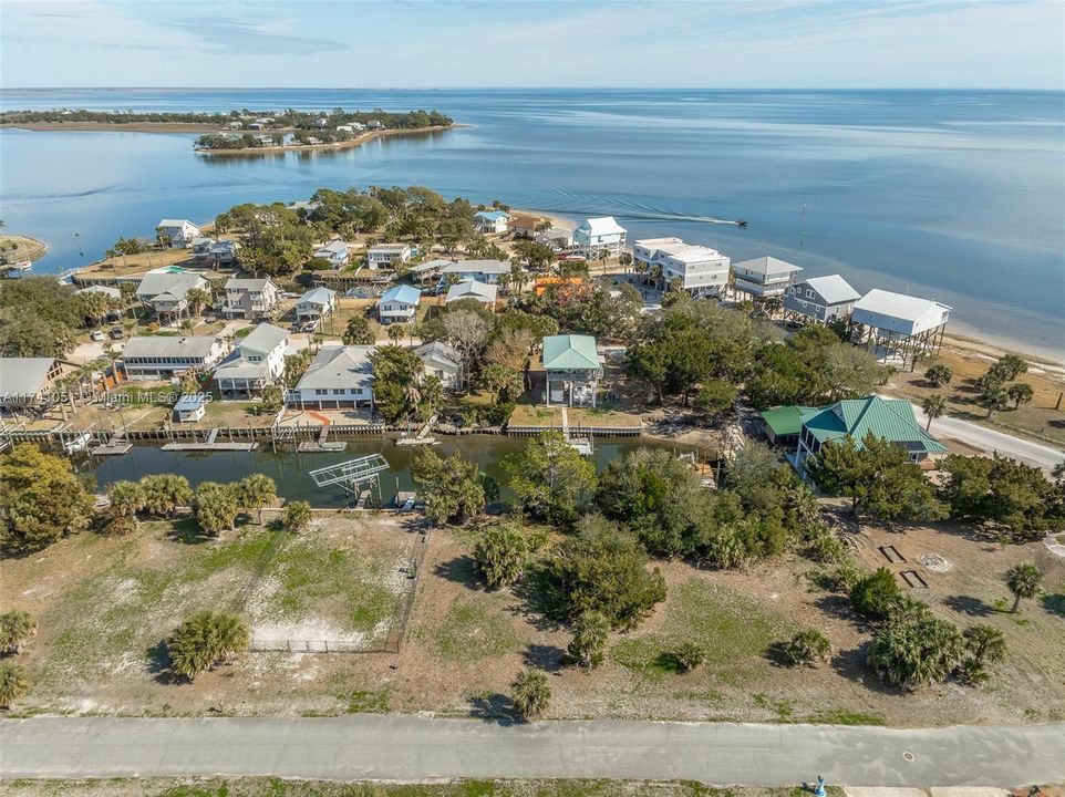 Vendido Recientemente: $109,999 (0.11 acres)